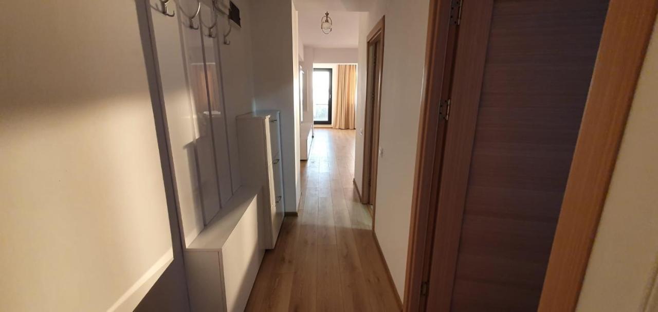 Myamar Apartment Mamaia Exterior photo
